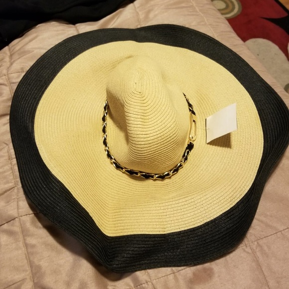 calvin klein beach hat